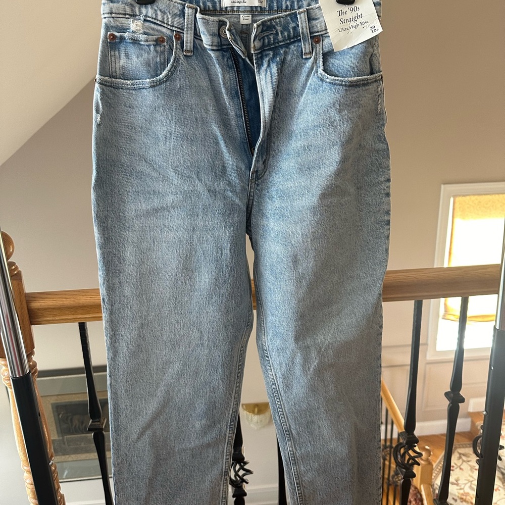 Abercrombie & Fitch The 90s Straight Leg Jean. Ultra High Rise. Curve Love line